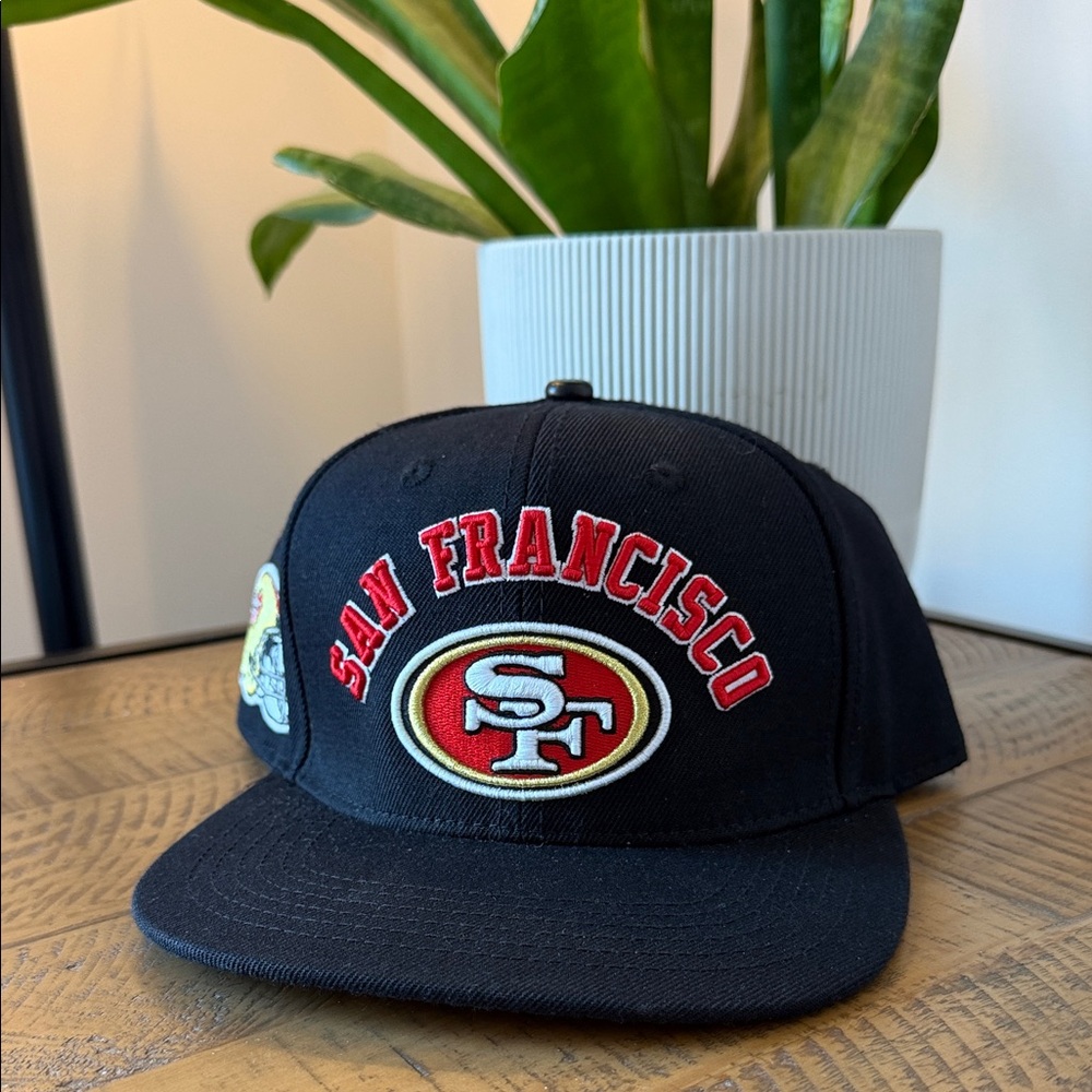 San Francisco 49ers Pro NFL Black Snapback Hat